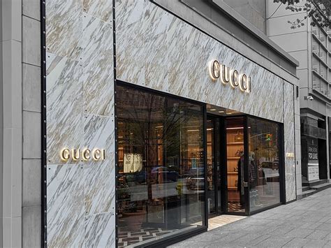 gucci bloor photos